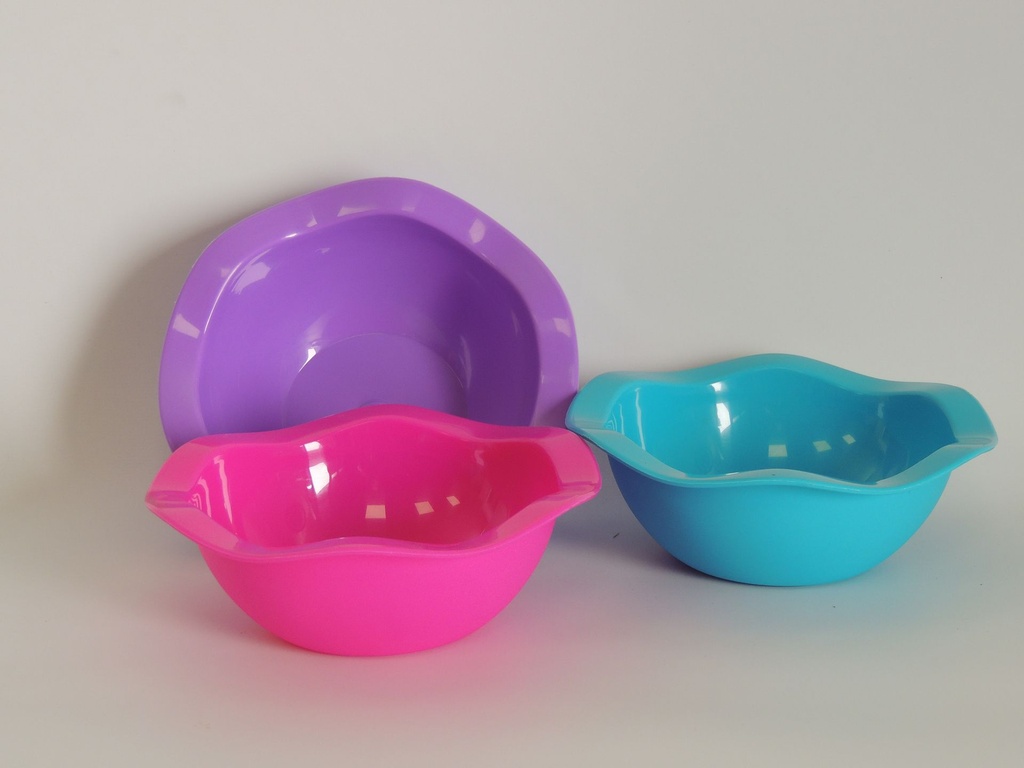 [38] Bowl 14 cm